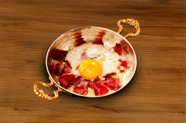 Pastırmalı Yumurta